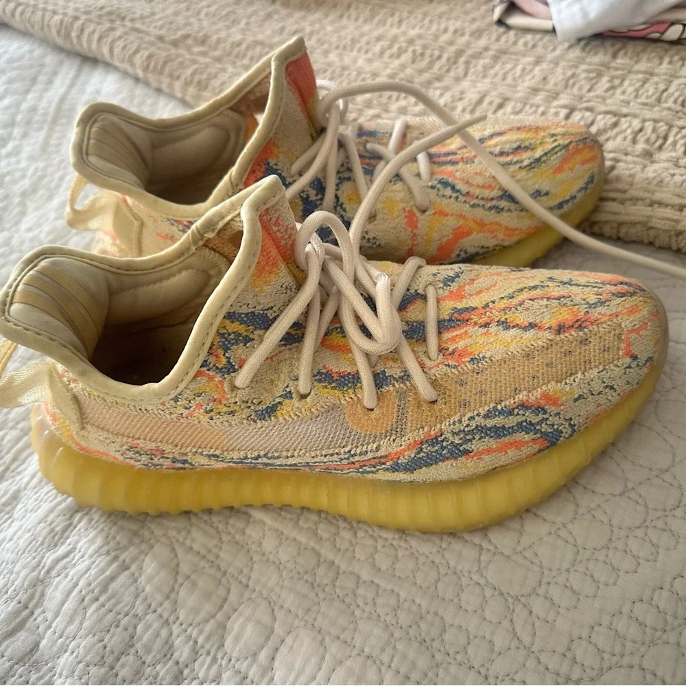 Colorful Knit Sneakers - Picture 3 of 3